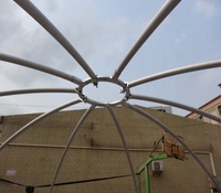 Support de toile de fond en aluminium Cage circulaire Design Tuyau et drapé avec base en métal robuste