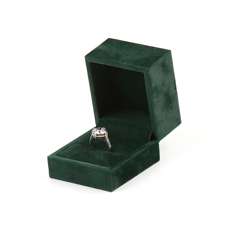 Caja de anillo verde ejército