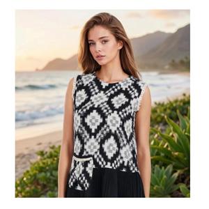 Robe midi en coton Ikat tissée à la main la plus vendue pour femmes, avec tissu respirant et artisanat de qualité, disponible à la vente - Product Image 1