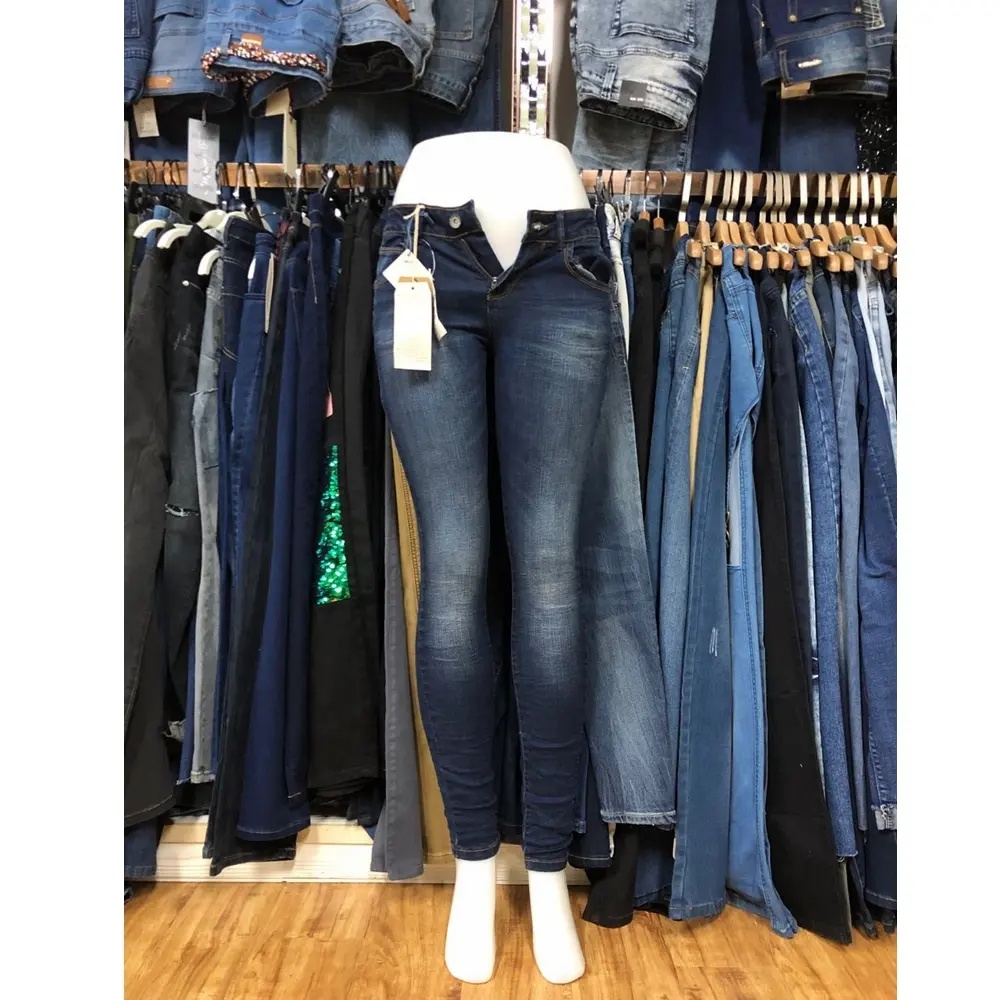 Czy Usa Import Toevallige Zwarte Vrouwen Jeans Met Rn # Dames Jeans Voorraad Groothandel Kledingstuk