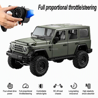 MN-212 Officiellement Licencié 1/12 2.4G RC Rock Crawler 4x4 avec Lumières LED, Véhicule Tout-Terrain RC Entièrement Proportionnel RTR pour Intérieur et Extérieur