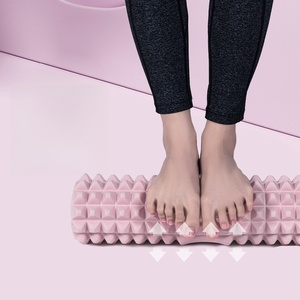 Rouleau de yoga creux de 45 cm pour la relaxation musculaire et l'amincissement des jambes, écologique, léger, durable, rouleau à picots pour le fitness - Product Image 3