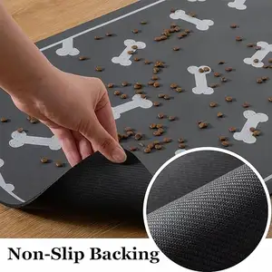 Tapis d'alimentation pour animaux de compagnie Tapis de nourriture pour chiens Utilisation de caoutchouc de diatomite Antidérapant Absorbant Lavable Remplacer Étanche Silicone Chat Lick Mat RTS