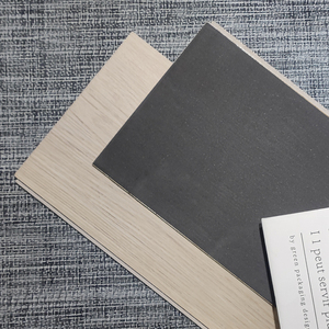 Suelo Vinílico Autoadhesivo SPC, Moderno, para Dormitorio, con Diseño de Madera Natural de Roble, Nogal y Arce, Ecológico, Impermeable, para Cocina y Sala de Estar - Product Image 5