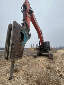 Excavatrice Doosan DX500LC d'occasion robuste avec brise-roche hydraulique |   Excavatrice sur chenilles de 50 tonnes, moteur Scania DC13 294 kW – Brise-roche - Product Image 3