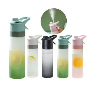 新款塑料水瓶喷雾杯便携式便携式户外运动杯时尚礼品杯带喷雾的水瓶