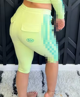 Setelan Olahraga Wanita Dua Potong Bergaya Y2K dengan Logo Custom, Kerah Tinggi, Lengan Panjang, Zip, Crop Top, Celana Capri Sepanjang Lutut, dan Model Bodycon