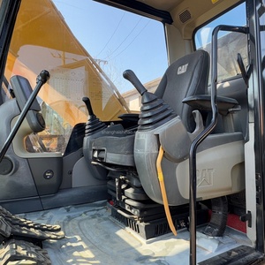 Caterpillar 320D2L en excellent état, toutes les pièces d'origine, prêt pour des travaux lourds - Product Image 4