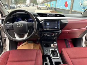 Toyota Hilux 2.7L 4X4 Automatique <span class=keywords><strong>AWD</strong></span> Double Cabine Diesel d'occasion en bon état pour la vente en Afrique (modèle 2019) - Product Image 6