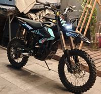 Nouvelle moto tout-terrain électrique haute performance Hyper Bee 2026, puissance de pointe 8 kW, autonomie 56 km