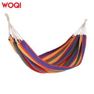 Hamac de camping Woqi en toile rayée, portable, pour jardin, voyages et usage familial - Product Image 1