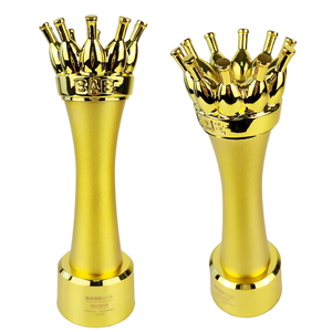 Trophée <span class=keywords><strong>de</strong></span> <span class=keywords><strong>victoire</strong></span> du trophée du champion <span class=keywords><strong>de</strong></span> <span class=keywords><strong>la</strong></span> couronne royale plaqué or personnalisé pour <span class=keywords><strong>les</strong></span> événements d'entreprise Coupe commémorative du championnat gravée au laser - Product Image 2