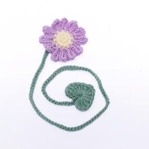Colgantes tejidos a mano transfronterizos, accesorios de ropa, marcapáginas de margaritas de ganchillo, marcapáginas de hilo de ganchillo hechos a mano. - Product Image 4