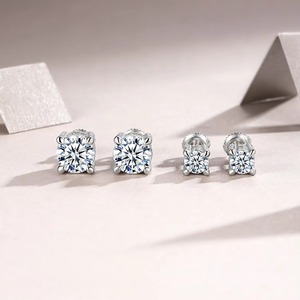 ต่างหูเงินแท้ 925 ประดับมอสซาไนต์ 0.5 กะรัต/ 1 กะรัต/ 2 กะรัต ทรงกลมเจียระไนสวยงาม ระยิบระยับ เหมาะสำหรับใส่ทุกวัน - Product Image 6