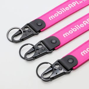 Porte-clés personnalisé de haute qualité avec logo tissé, idéal pour les événements technologiques et les salons professionnels – Cadeau promotionnel - Product Image 2