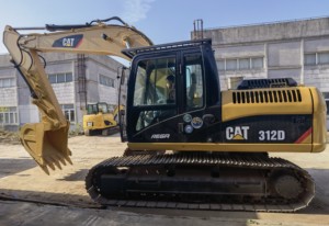 Excavadora Usada Caterpillar Cat312GC, 12 Toneladas de Peso Operativo, Motor Cummins, 136KW de Potencia, Capacidad de Cucharón de 1.7m, 0-2000 Horas - Product Image 6
