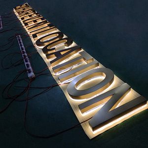 Tùy Chỉnh Ngoài Trời Xây Dựng 3D Vàng Chải Thép Emboss Ánh Sáng Bảng Chữ Một Logo LED Thương Mại Xếp Kênh Thư - Product Image 3