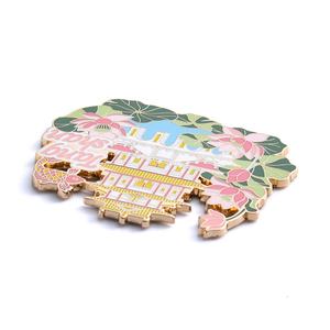 Imán de Refrigerador de Metal Esmaltado Suave, Recuerdo de Viaje con Diseño Creativo de Ciudad de Dibujos Animados, Personalizado al por Mayor - Product Image 3