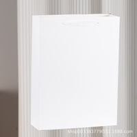 Sacs cadeaux en papier de luxe personnalisés avec logo imprimé pour boutique de coiffure