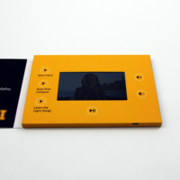 Nouveaux produits en promotion : Carte d'invitation cadeau, livre musical transparent, lecteur vidéo à écran LCD, brochure