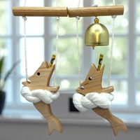 Sonnette de porte en bois gravé motif poisson réaliste, personnalisable, écologique, décoration murale en bois massif, cadeau, pendentif porte-bonheur