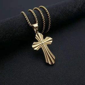 Collier pendentif croix en acier inoxydable unisexe, bijoux religieux, cadeau, pendentifs de mode, breloques, design thématique - Product Image 3
