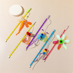 58 Jouets à mâcher en satin avec pompon pour chat, pour utilisation en intérieur/extérieur, vente en gros - Product Image 1