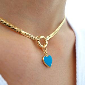 Collier chaîne en os de poisson avec pendentif cœur en acier inoxydable plaqué or, nouveau design - Product Image 3