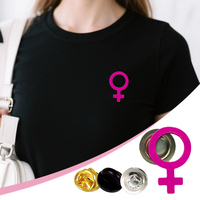 Insignes de broches en métal à slogan féministe personnalisé broches graphiques accrocheuses en émail doux rose pour fille rassemblement et égalité Souvenirs d'événement