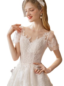 Robe de mariée de luxe princesse à paillettes légères Style moderne avec dentelle de <span class=keywords><strong>tulle</strong></span> perlée Design dos nu Train chapelle printemps et été - Product Image 5