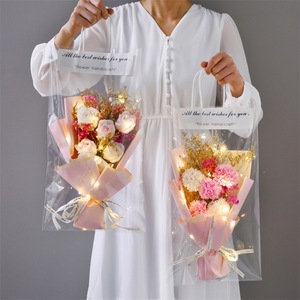 Regalo del día de San Valentín colorido aliento de bebé ramo de rosas rojas ramo de flores secas portátil con luces LED - Product Image 1