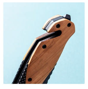 Navaja Plegable X50 para Dropshipping en Shopify, Mango de Madera de Olivo, para Camping y Supervivencia, Alta Dureza 58HRC, Estilo Suizo, Multiherramienta - Product Image 6