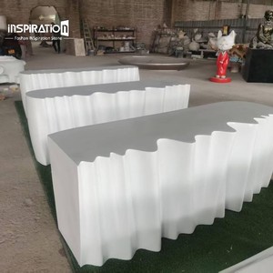 Comptoir d'accueil en FRP pour théâtre, avec <span class=keywords><strong>niche</strong></span> d'exposition de costumes et porte-rouleau de billets - Product Image 4