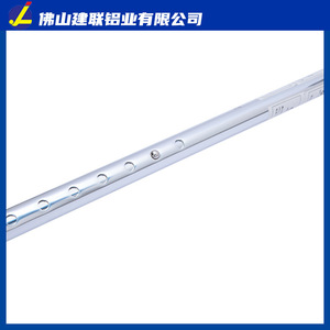Canne télescopique en alliage d'aluminium Foshan, hauteur réglable, argentée, capacité de 300 lb, bâton de marche médical pour personnes âgées - Product Image 2