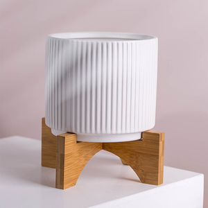 LUYI Fournitures de jardinage : Petits pots de fleurs modernes en céramique blanche émaillée pour herbes aromatiques d'intérieur et décoration de la maison, vente en gros - Product Image 5