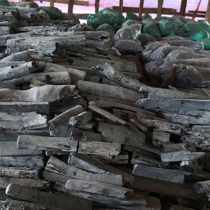 Carbón Binchotan al por mayor, eucalipto japonés de la más alta calidad, al mejor precio para uso en barbacoas, directamente del proveedor de Vietnam - Product Image 2