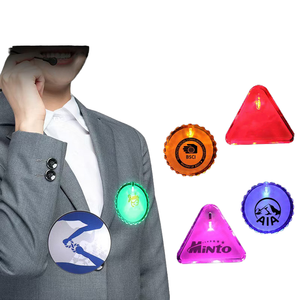 2024 OEM, высококачественный светодиодный значок с логотипом на заказ, светящийся блеск, светящийся значок, пустая кнопка, рекламные товары для вечеринок - Product Image 1