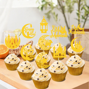 <span class=keywords><strong>La</strong></span> <span class=keywords><strong>Luna</strong></span> <span class=keywords><strong>e</strong></span> le Stelle Sono Utilizzate Come Decorazioni per Feste Islamiche Musulmane su Cupcake di Carta Durante l'Eid Al Fitr - Product Image 3