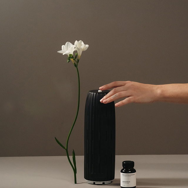 Scent Diffuser for Essential Oil Blends Waterless Aroma Diffuser Machine for Plastic Hotel Use