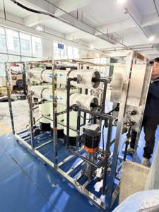 Macchinario per Trattamento Acqua RO di Grado Industriale 2000LPH, Sistema di Filtrazione ad Osmosi Inversa 2T/H per Produzione di Acqua Potabile - Product Image 5