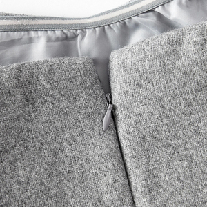 Abito Midi Elegante da Donna in Misto Lana <span class=keywords><strong>Grigio</strong></span> di Alta Qualità, <span class=keywords><strong>Vestito</strong></span> <span class=keywords><strong>Aderente</strong></span> con Scollo all'Americana in Lana Naturale, Formale e Casual, OEM ODM - Product Image 6