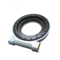 Unit Pemeliharaan Bangunan (BMU) Baja Paduan Tugas Berat Menggunakan Penggerak Putar Motor AC Tipe Worm Gear dengan Torsi 10.000 Nm Empat Titik