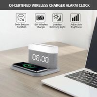 Hot Verkopen Nieuwe Smart Desk Bed 15W Snel Draadloos Opladen 3 In 1 Magnetisch Nachtlampje Wekker Draadloze Opladerlamp