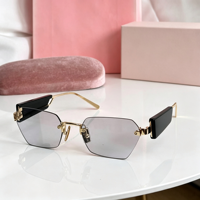 Lunettes de soleil unisexes de haute qualité, jaunes et violettes, petites, carrées, à monture intégrale, avec verres dégradés, protection UV %, pour activités de plein air