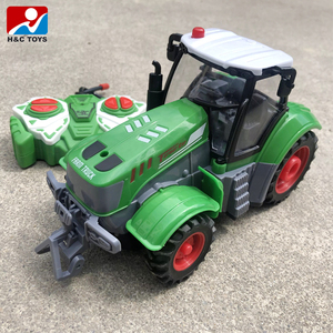 Fun <span class=keywords><strong>RC</strong></span> 1:24 Farm Tractor Truck Simulación de control remoto de 4 canales con luces Juguete para niños de Funny Incluye cargador en el paquete - Product Image 2
