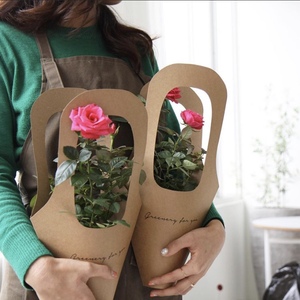Florista tienda dedicada atractiva flor venta decoración de papel Kraft personalizada impresa flor bolsa con mango - Product Image 4