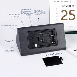 Horloges de bureau numériques en bois triangulaires intelligentes, commande vocale, horloge LED, température, horloge de table, logo OEM, décoration en bois pour la maison - Product Image 6