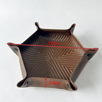 Plateau à dés hexagonal de luxe en cuir PU, support créatif pour dés, plateau de rangement portable pour jeux de table