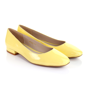 Ballerine in Pelle Verniciata con Punta Quadrata (Giallo) - Product Image 2
