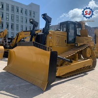 Bulldozer sur chenilles Caterpillar D8R : Conception électronique simple, fiable pour les projets en zone minier et désertique à distance